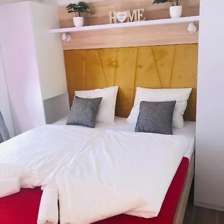 Mobile Home Biograd Soline Tree New * Biograd Na Moru
