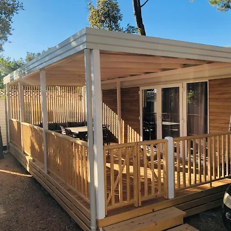 Mobile Home Biograd Soline Tree New
