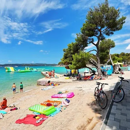 Mobile Home Biograd Soline Tree New Affittacamere *